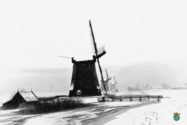 03.Zuiderring - Middenmolens 5,6 en 7 - Sneeuwlandschap - Greyscale - 