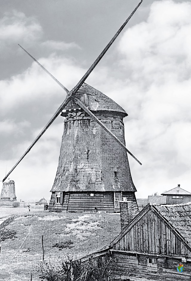1.Schermer Molens - Noorderring - Ondermolen K - In Verval 2 -   25 - Zwart Wit
