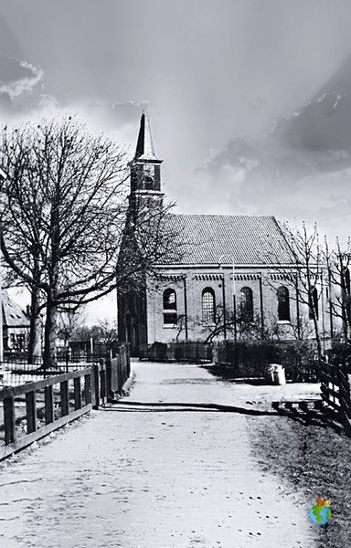 Driehuizen - Oude Ned Hervormde kerk (veraf)  03 - Zwart:Wit - High Res